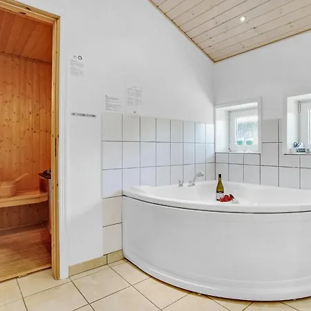Beautiful In Romo With Wifi Holiday home